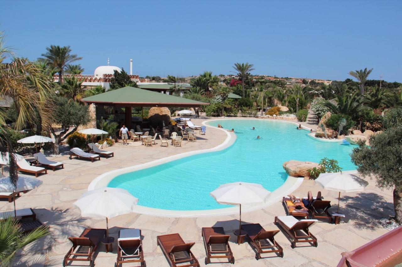 Cupola Bianca Resort LMP Buitenkant foto