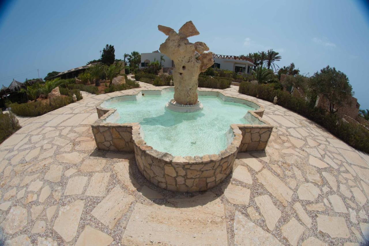 Cupola Bianca Resort LMP Buitenkant foto