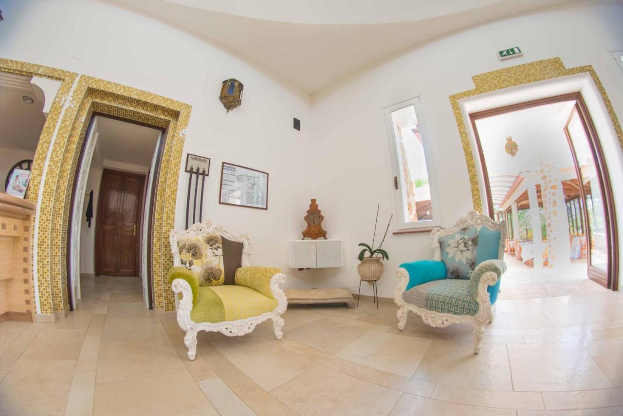 Cupola Bianca Resort LMP Buitenkant foto