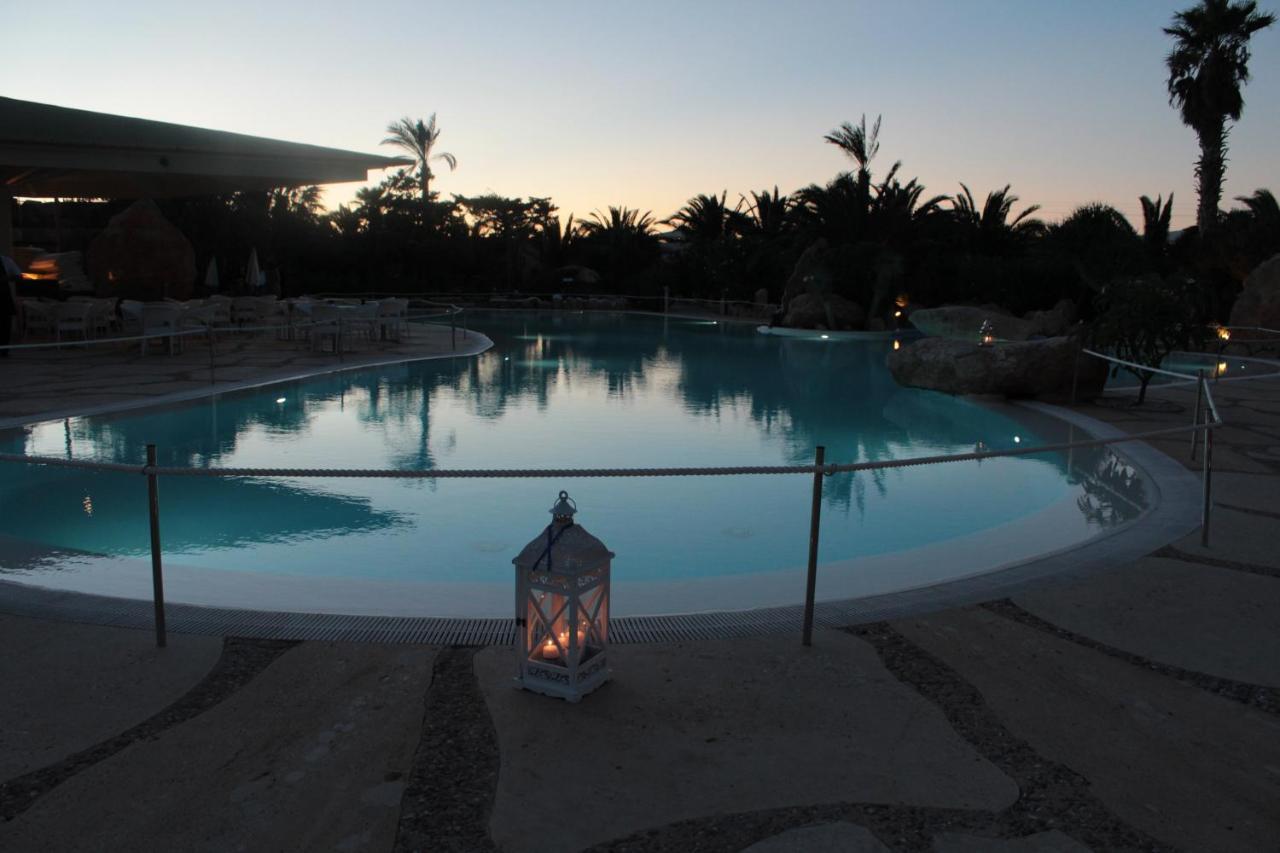 Cupola Bianca Resort LMP Buitenkant foto
